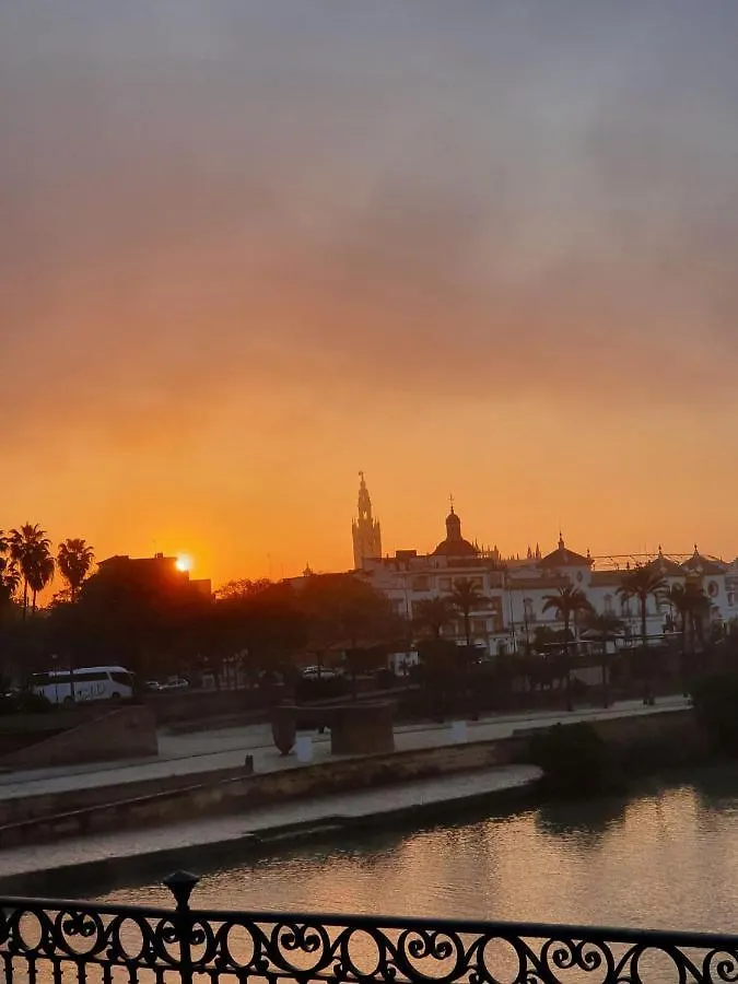 Charming House In Triana,Best City View From Patio Sevilla