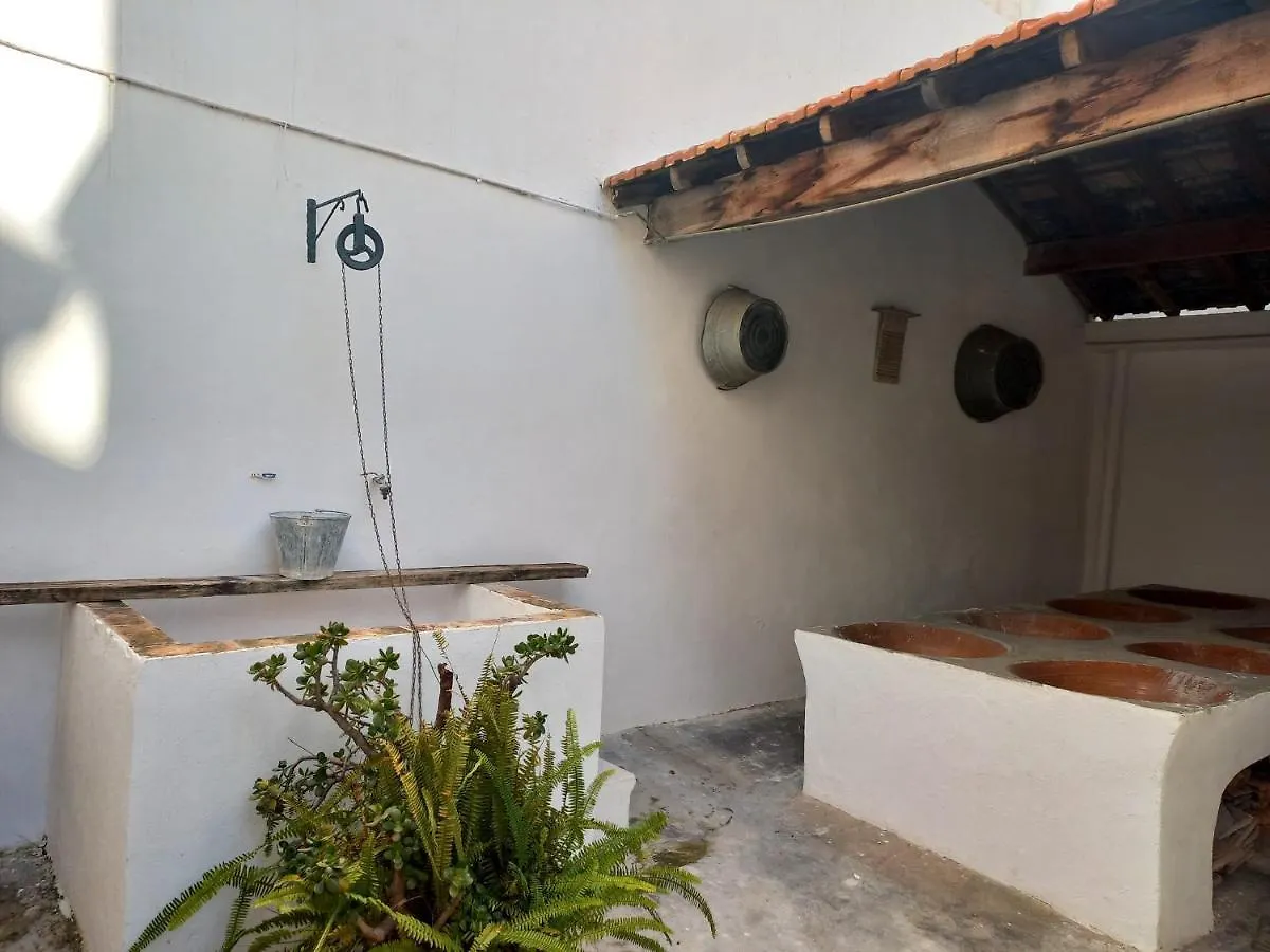 Сasa de vacaciones Charming House In Triana,Best City View From Patio Sevilla España